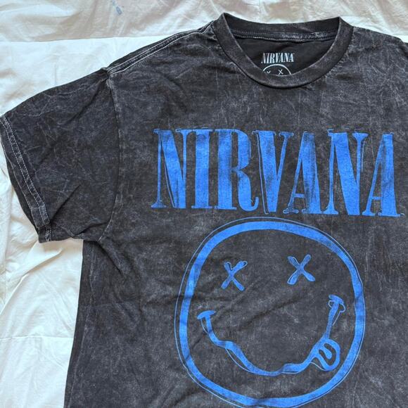 Nirvana smiley graphic band tee m casual cotton alt grunge short sleeve shirt - Picture 7 of 8